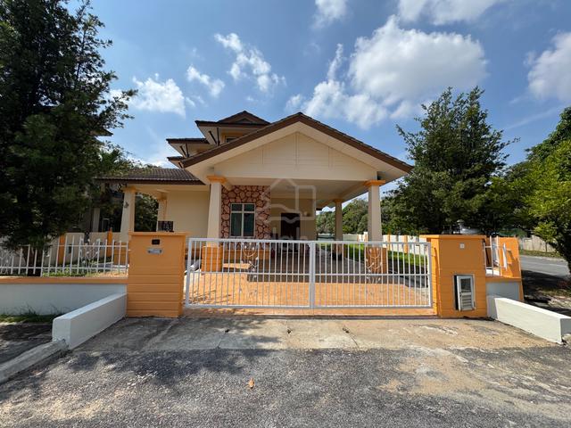 Spacious Bungalow for Rent at Bandar Cassia Simpang Ampat 1