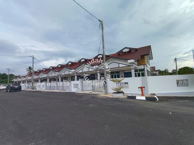 Teres 2 Tingkat Cantik Tengah Bandar Jerteh, Besut 1
