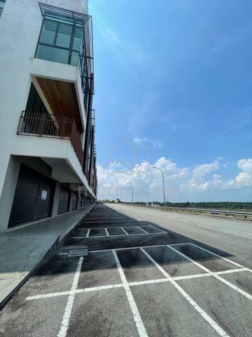 ShopLot 3 Tingkat Kedai Dan 7 Bilik Bukit Pelali Near Rapid Pengerang 1