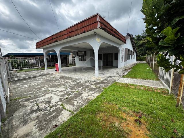 Banglo Dekat Batu Pahat Mall 5 Bilik Besar Sesuai Untuk Keluarga Besar 1