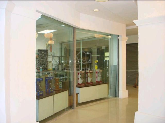 Lot 1c17, 1st floor. Dataran Millennium Square. Petaling Jaya.46100. 3