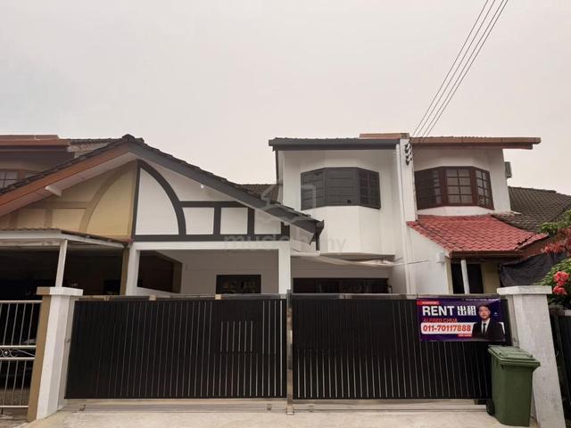 Prime Area, Recently Renovated Terrace House @ Jalan Song, Kuching. 1
