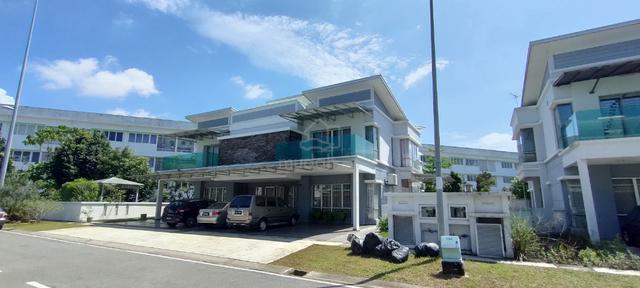 TAMAN ANGGUN 2 RAWANG Double Storey Bungalow (With Lift) 7,100sf Land 1