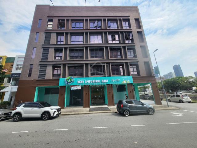 Premium Corner Unit with Lift Near UiTM Shah Alam For Rent Now 1