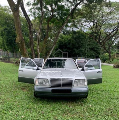 1995 Mercedes Benz 260E 2.6 (A) - 3