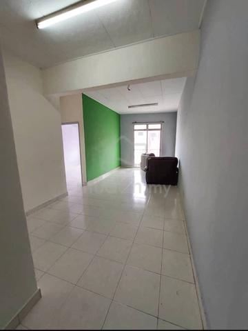 Taman Nusa Bestari, Shop Apartment 1