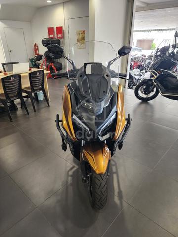 Qjmotor fort 350 xmax 368g - photo 2 of 9