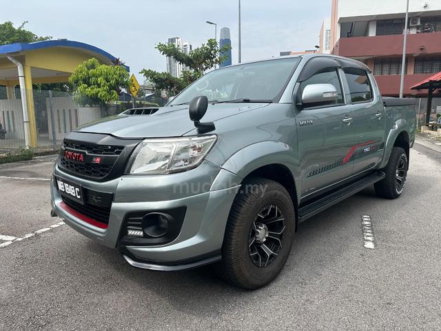 LOAN KEDAI 2015 Toyota HILUX 2.5 TRD(A)G FACELIFT - 3