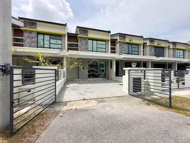 Double Storey Saujana Perdana Saujana Utama Type Dahlia Sari 1