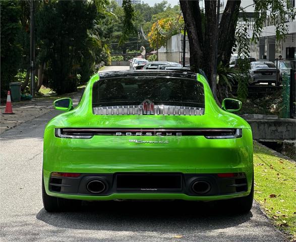 55K KM 2019 Porsche 911 CARRERA 4S 3.0 LizardGreen - 5