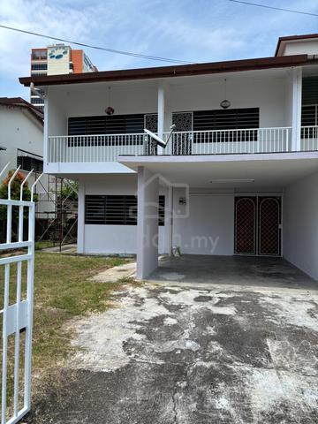 Double storey Semi Detached, Town Centre, Quiet environment 1