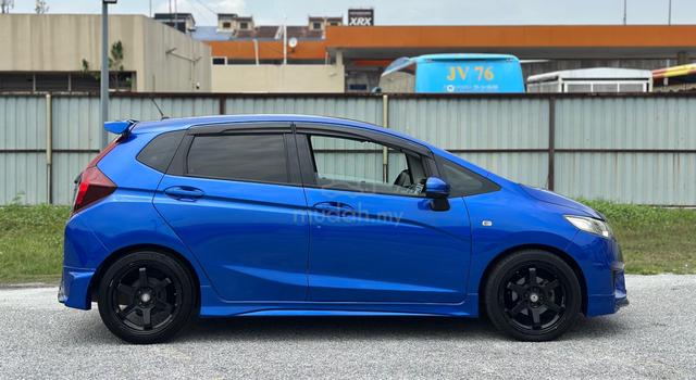 2016 Honda JAZZ 1.5 E (A) FULL LOAN - 4