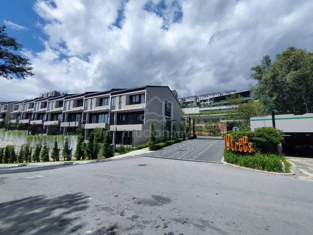 19 Trees @ Taman Melawati 3 storey link house For Sale 1