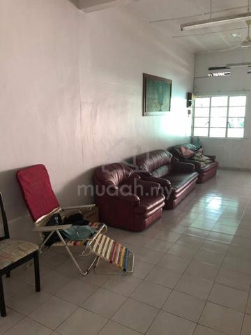 CHOR SIN KHENG , 1/sty terrace for rent -- la 1500sf 1