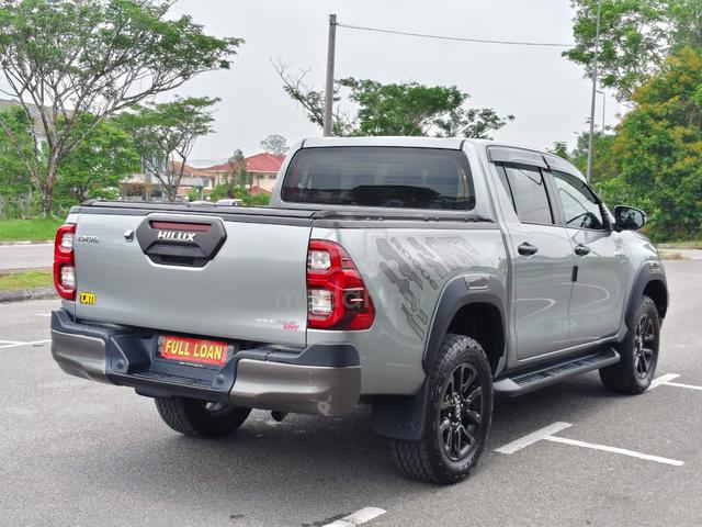 2022 Toyota Hilux 2.8 ROGUE (A)(1+1 YEAR WARRANTY) - 4