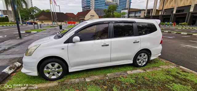 2010 Nissan GRAND LIVINA 1.6 CLASSIC/COMFORT (M) - 3