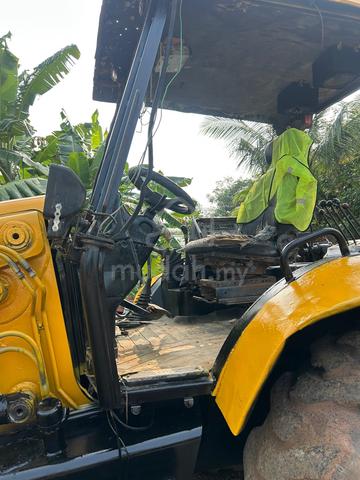 backhoe jcb - photo 6 of 6