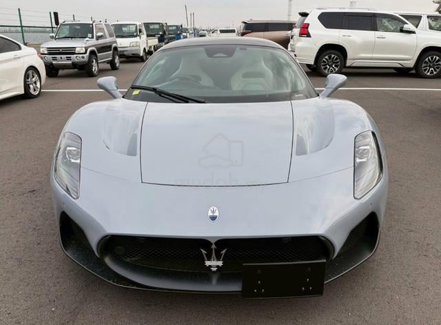 READY-2023 Maserati MC20 - DARBON FIBRE ENGINE BAY - 1