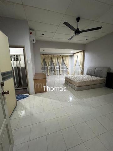 Bandar Bukit Tinggi, Klang Double Storey Semi-D Wel Family or worker 1