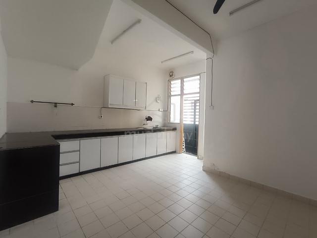 RENOVATED š„ Double Storey Bandar Springhill PD Lukut Port Dickson 1