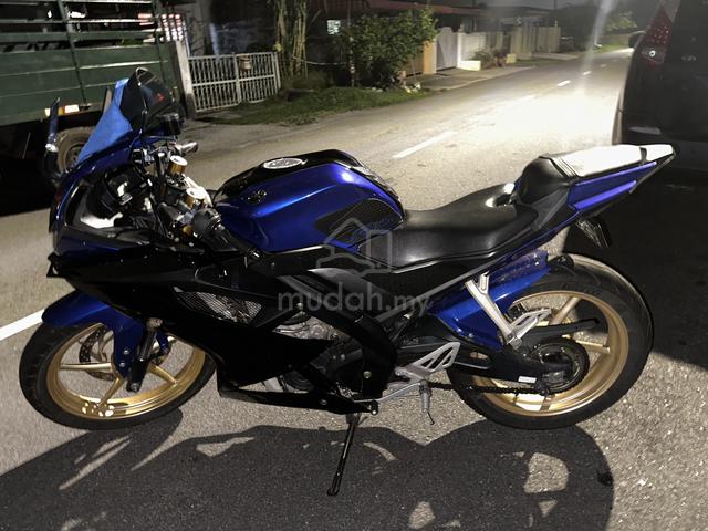 r15 v3 - photo 3 of 10