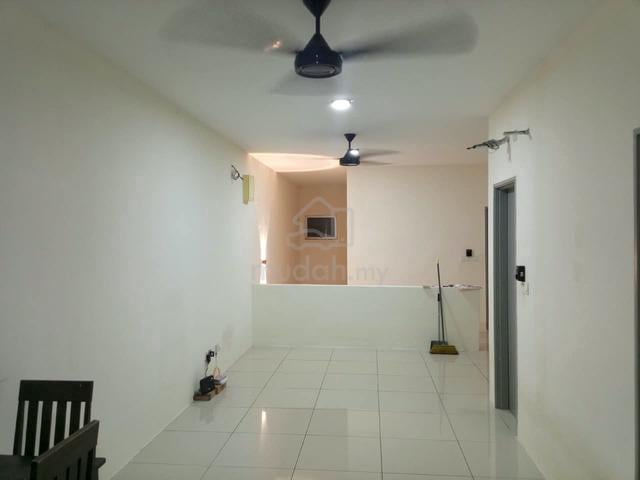 Simfoni Perdana First Floor to Rent At Puncok Alam Selangor 1