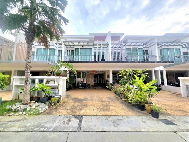 [FREEHOLD] Double Storey Cassia Garden Superlink Residence Cyberjaya 1