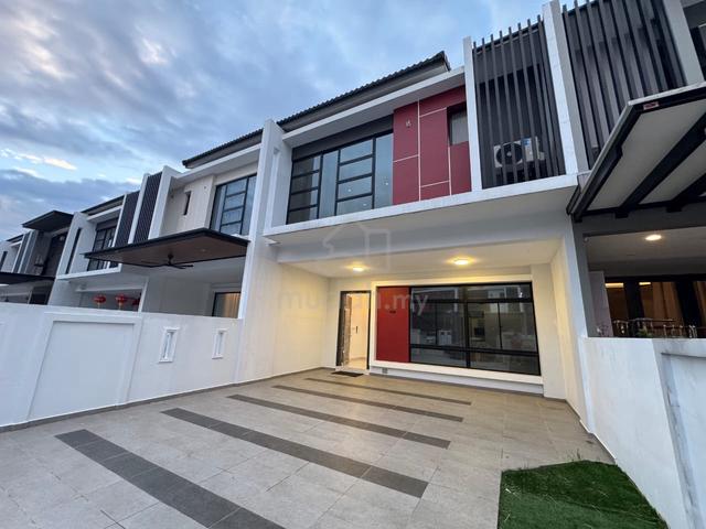 Desa Tebrau@Cello,Mount Austin,Double Storey Terrace House for Rent 1