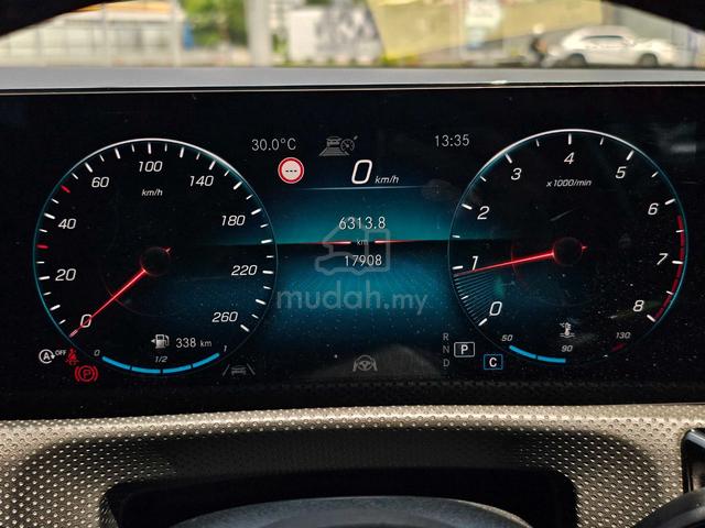 RECON/18K KM/2021 Mercedes Benz A180 1.3T AMG - 5