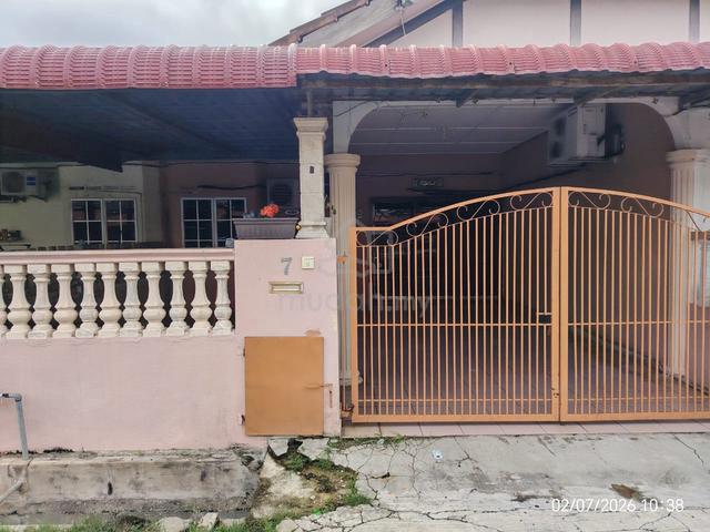 Rumah Teres Setingkat Untuk Disewa 1