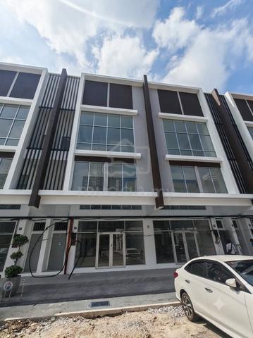 BRAND NEW 2 Storey Shoplot Kota Laksamana Admiral Point near Jonker 1
