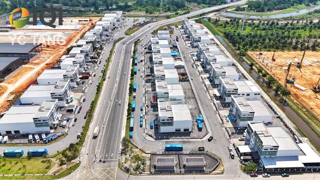 Semi Detached Factory For Rent At Golden Gateway Valdor 1