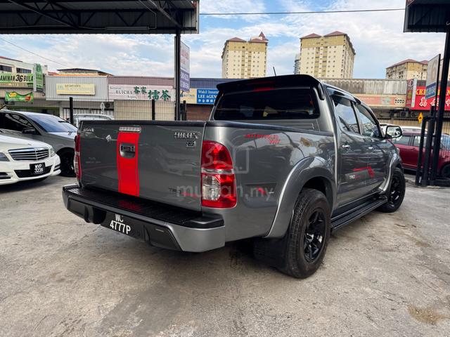 Toyota HILUX 2.5 G (A) TRD SPORTIVO Diesel Turbo - 4