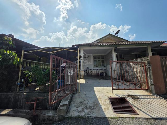 TERES 1 TiNGKAT INDERA MAHKOTA 14, KUANTAN 1