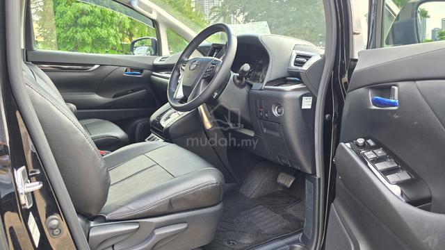GRADE 4.5 2021 Toyota ALPHARD 2.5 S FULL ALPINE - 3