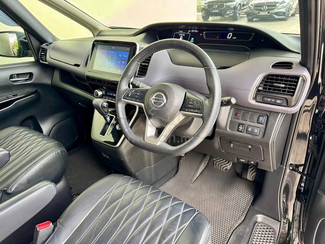 Nissan Serena 2.0 Premium Highway Star U/Warranty - 5