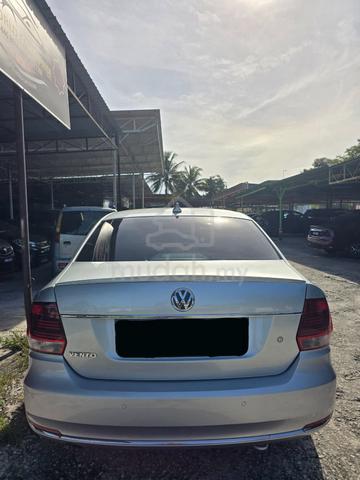2017 Volkswagen VENTO 1.6 COMFORTLINE (A) - 4