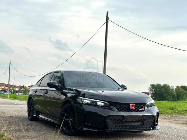 2023 Honda CIVIC 1.5 RS Low Mileage Full Loan - 1