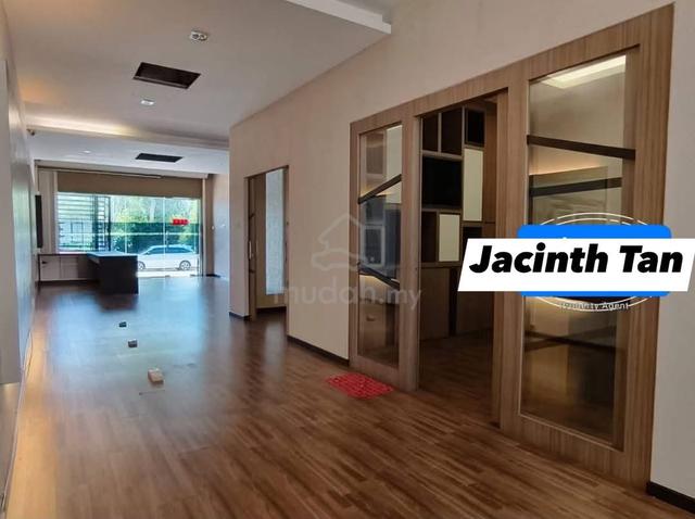 Beautiful Renovated Ground Floor Shop For Rent(NIbong Tebal) 1