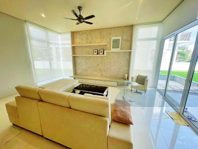 2sty Semi D Sunway Rydgeway Melawati (Full Furnished, Guarded) east 57 1