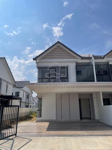 Brand New 2-Storey Semi-D @ SEJATI LAKESIDE 2, CYBERJAYA 1