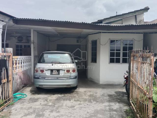 DIJUAL.Single Storey Taman Kancing Jaya Rawang 1