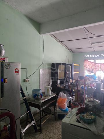 Double Storey Terrace House LRT Jln Meru 1