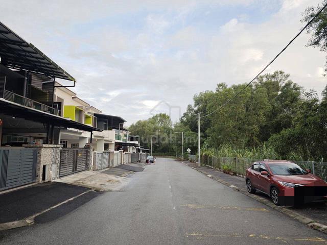 Easy Parking Empty Land Facing Gate Guard Hillpark Lahat 1