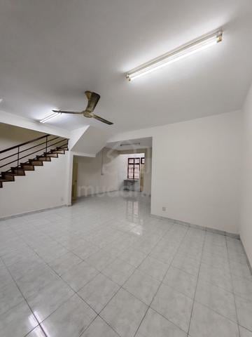Desa Tebrau双层排屋出售 Jalan Harmonium Double Storey Terrace House For Sale 1