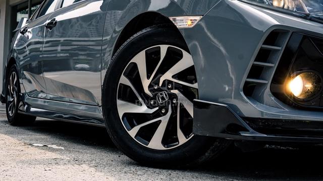 Honda CIVIC 1.8 S i-VTEC CONVERT TYPE R S.RIM 2018 - 5