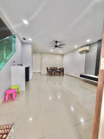 Setia Tropika / Double Storey House / For Rent / EDL Highway / Jb 1