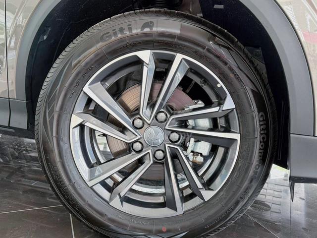 New Proton X50 / rebate 13k / full loan - 5