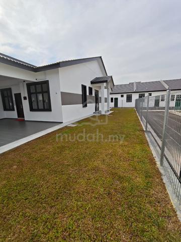 Rumah Setingkat Alor Gajah Freehold Landed Property Untuk Dijual! 1