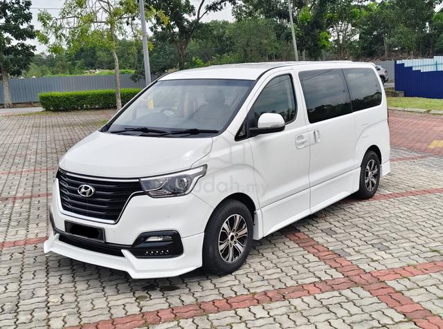 2018 Hyundai GRAND STAREX 2.5 ROYALE FACELIFT (A) - 4